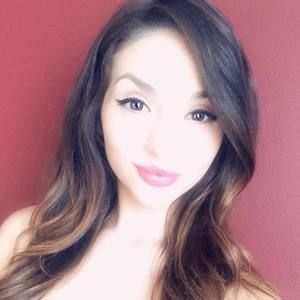 Meet your Posher, Evangeline